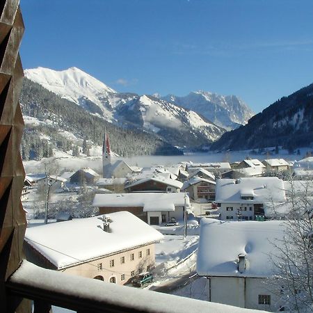 Ferienwohnung Pension Tirol Bichlbach Eksteriør billede