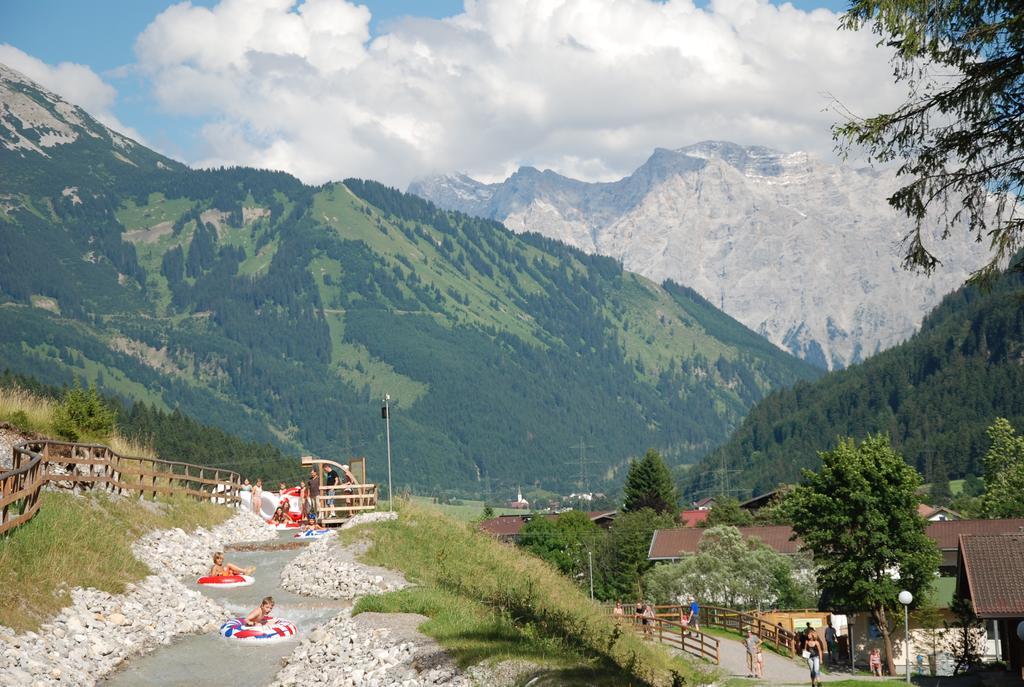 Ferienwohnung Pension Tirol Bichlbach Eksteriør billede