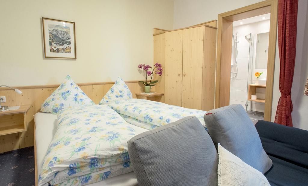 Ferienwohnung Pension Tirol Bichlbach Eksteriør billede